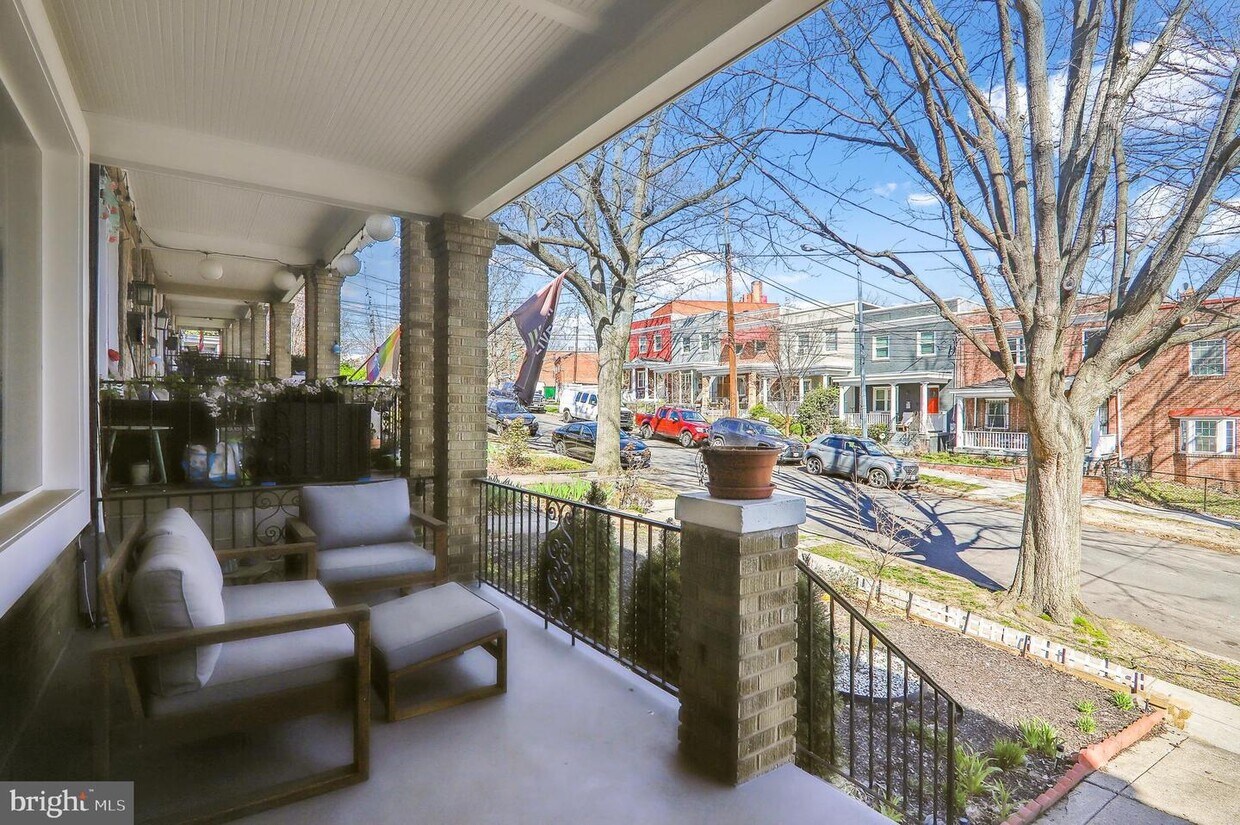 416 Longfellow St NW, Washington, DC 20011 Townhome Rentals in