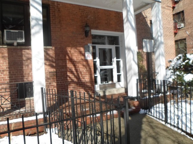 Foto del edificio - 8709 34th Ave