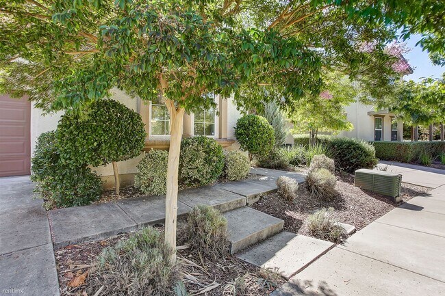 Building Photo - 4 br, 3 bath House - 1964 Velvetleaf Lane