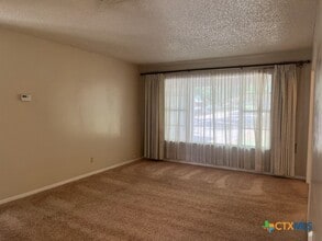 Building Photo - 311 Cindy Dr