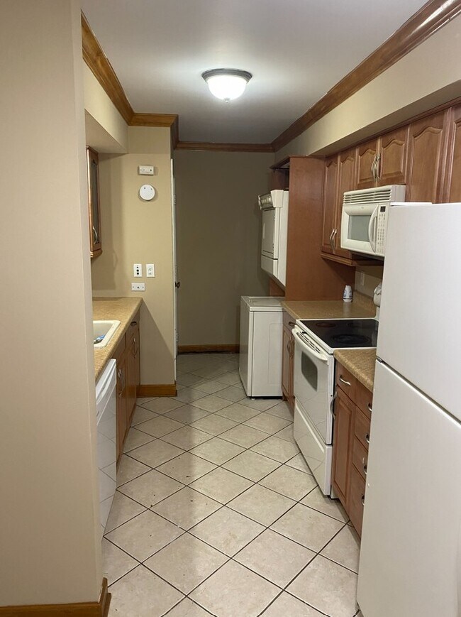 Foto del edificio - 1194 Cove Dr