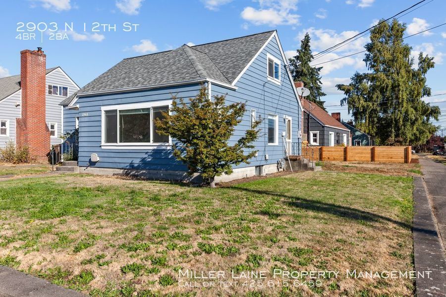 Lovely updated 4/bed 2/ba in House Rental in WA