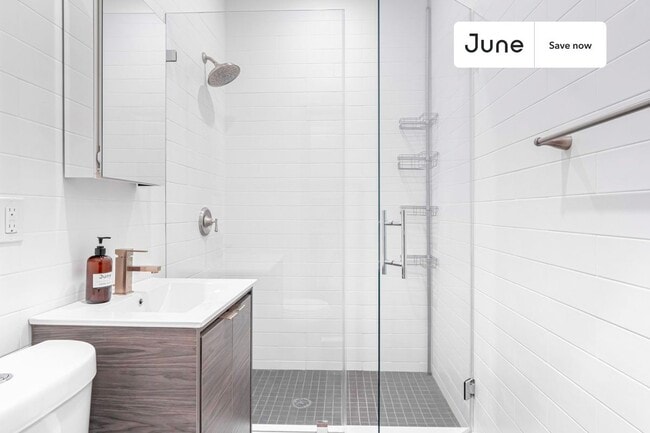 Building Photo - 944 Columbus Ave