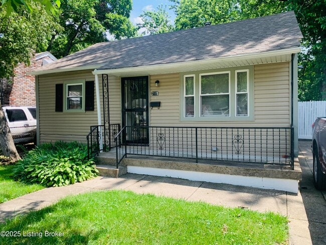 Photo - 219 N 37th St House