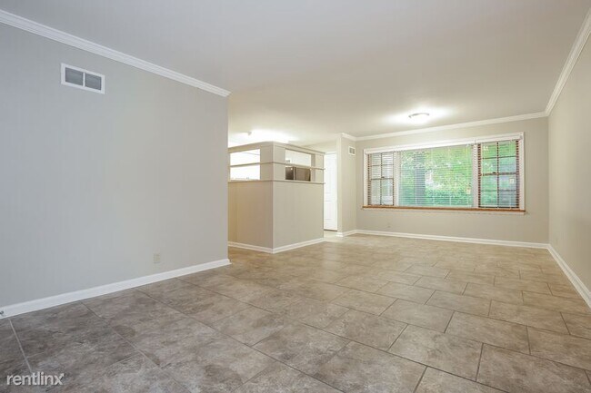 Building Photo - 3 br, 1 bath House - 1242 Billings Dr