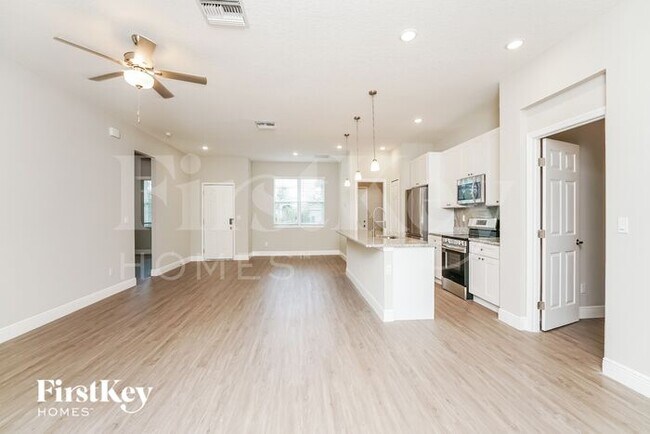 Foto del edificio - 2420 San Filippo Drive Southeast