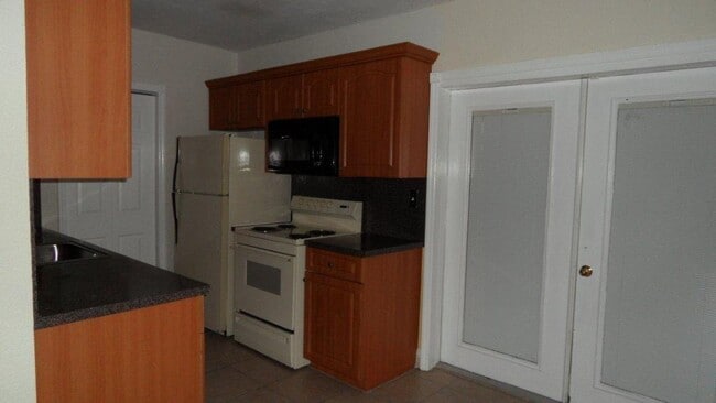 Photo - 700 N 70th Ave House