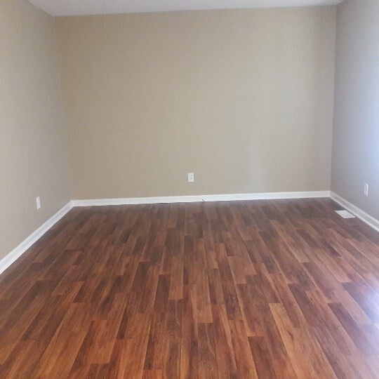 Foto del edificio - 5651 Longview Rd