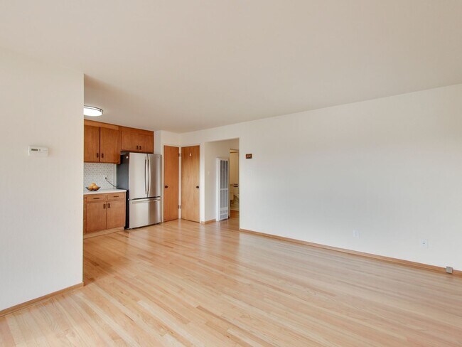 Building Photo - 1993 El Dorado Ave