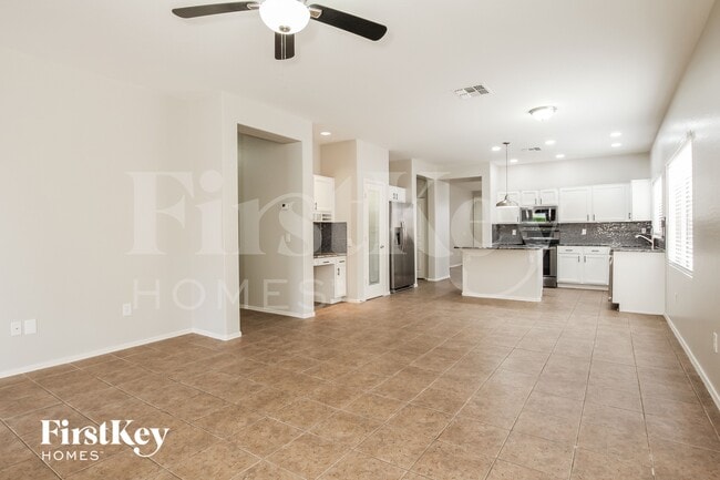 Foto del edificio - 14912 N 153rd Ave