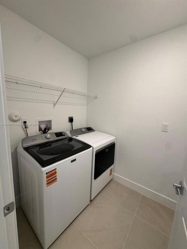 Foto del edificio - 17108 SW 2nd Cir