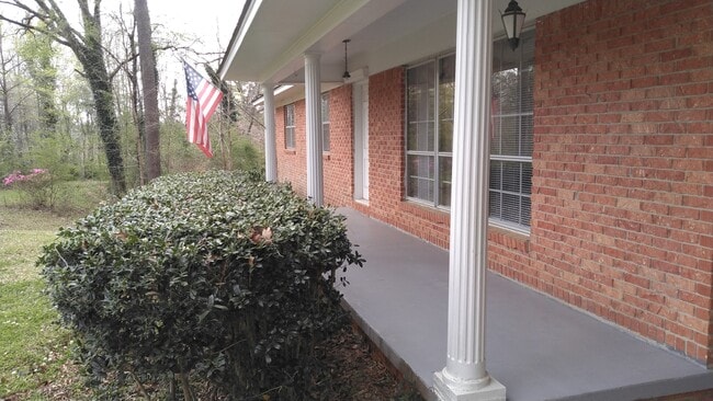 Building Photo - 5712 Bounds Rd