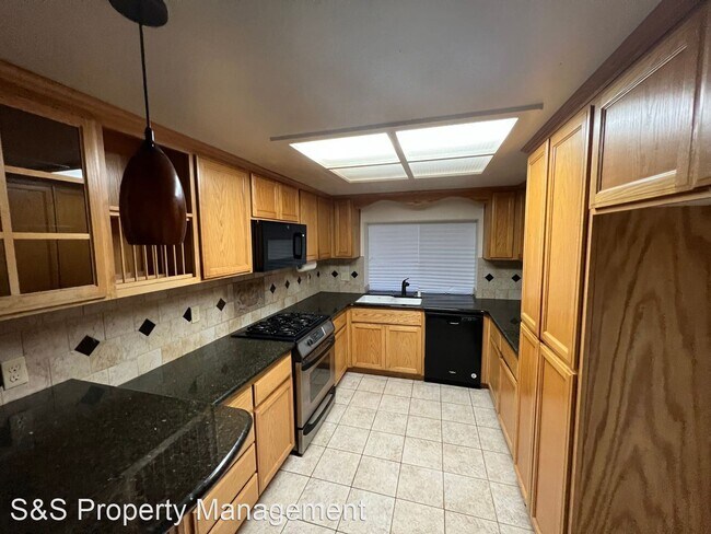 Foto del edificio - 3 br, 2 bath House - 2870 Higgins Road