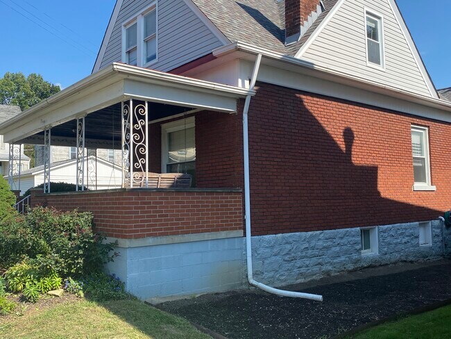 Foto del edificio - 508 Dick St