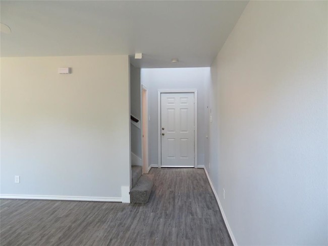 Building Photo - 8102 Howton St