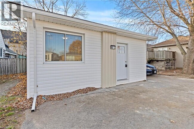 Photo du bâtiment - 65 Chelsea St