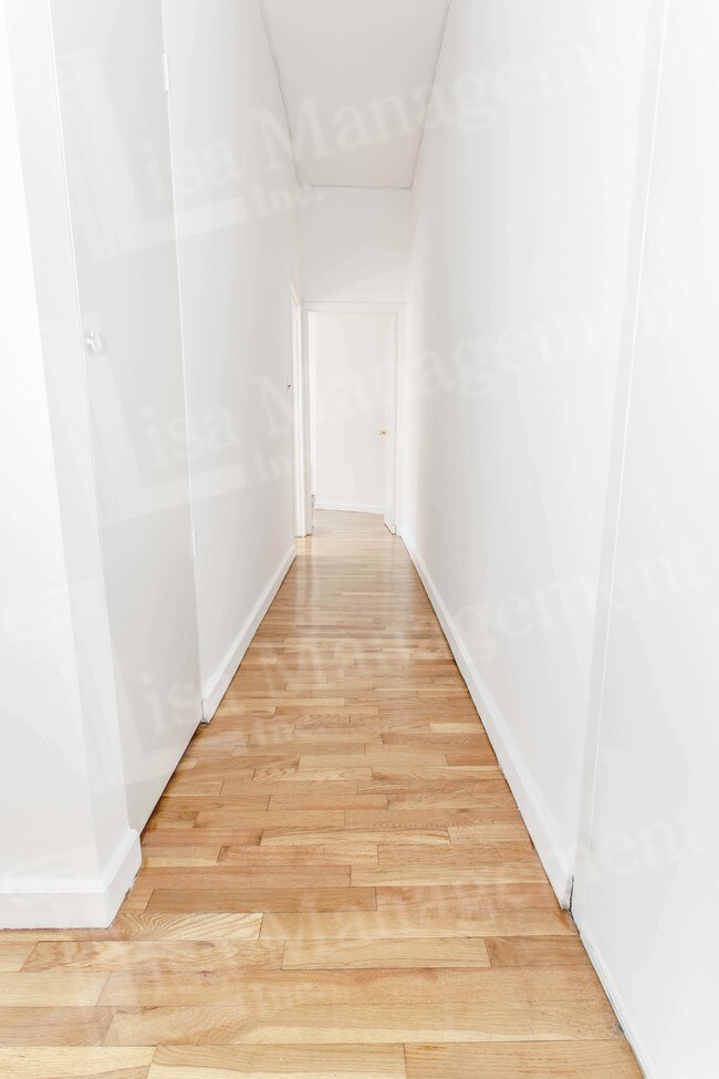 Foto del edificio - 201 W 81st St
