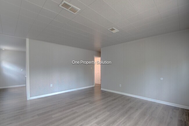 Foto del edificio - 800 Clinton St