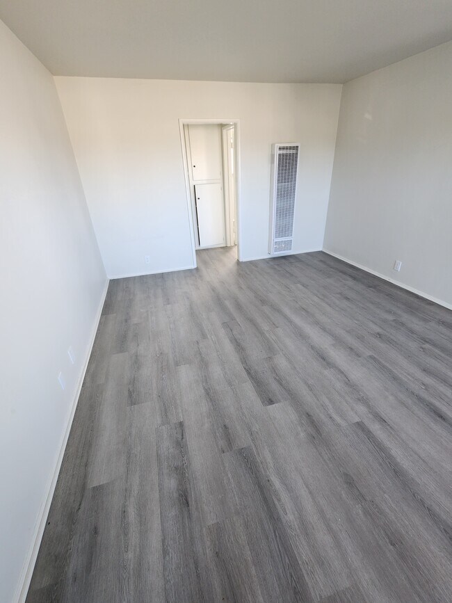 Foto del edificio - 7015 8th Ave