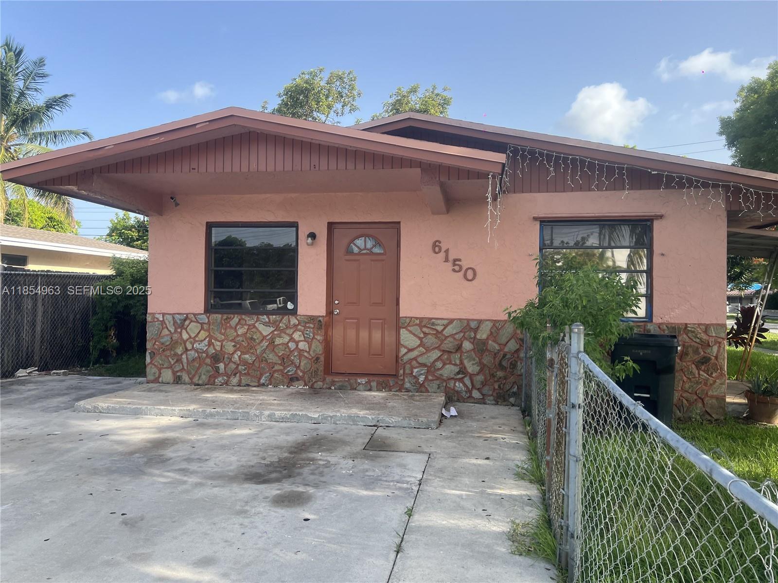 5615 Dawson St Hollywood Fl 33023