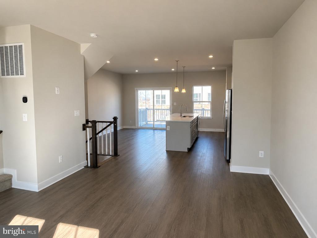 Building Photo - 46271 Mount Kellogg Ter