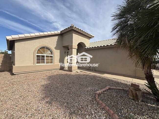 Foto del edificio - Contemporary style and space in Gilbert!