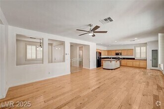 Building Photo - 9264 Cantana St