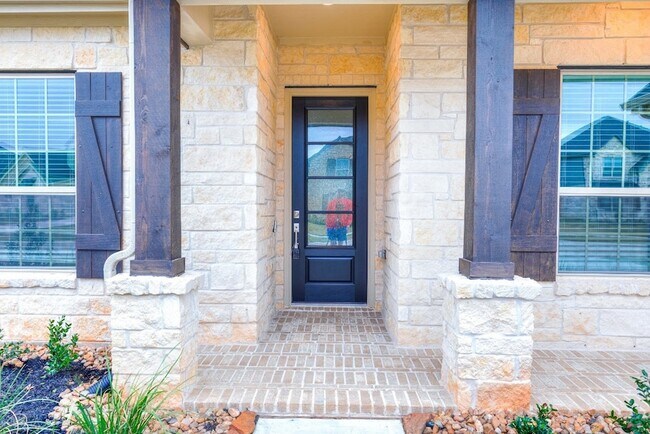 Foto del edificio - 1403 Woodson Rdg Ln