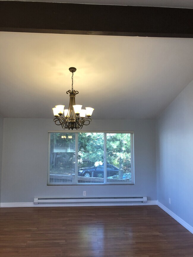 Foto del edificio - 2715 NE 115th St