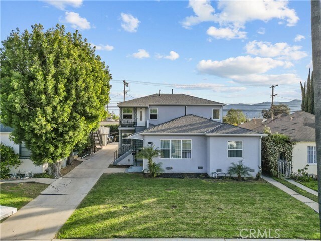 Foto principal - 716 W Glenoaks Blvd