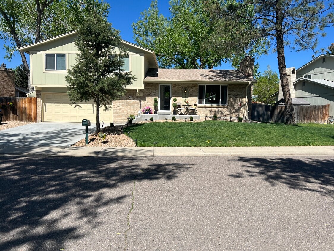 8229 Harlan Ct, Arvada, CO 80003 House Rental in Arvada, CO