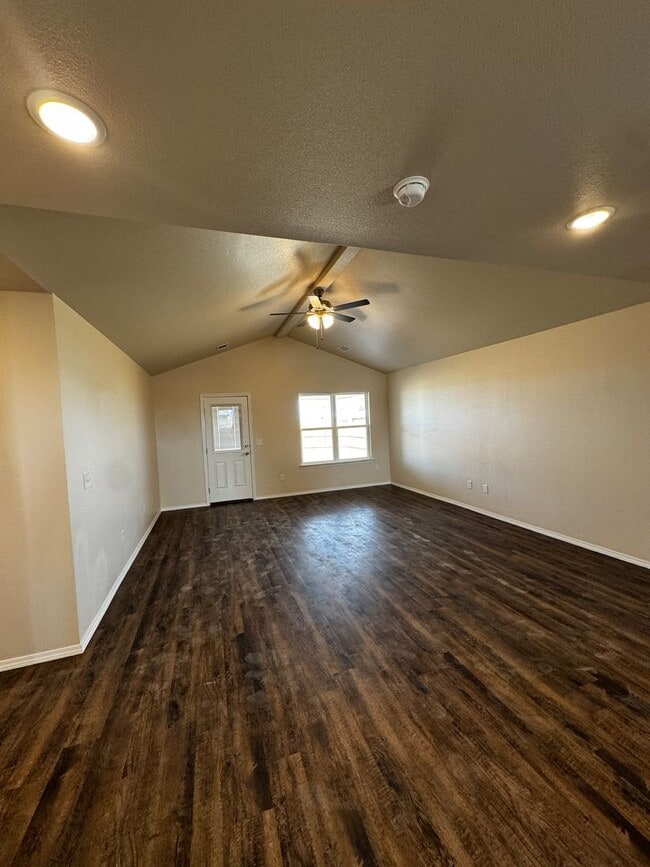 Building Photo - New construction!!! Beacon Pointe 3/2/2 AVAILABLE March 13th