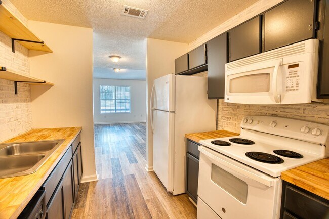 Foto del edificio - 2600 7th St SE