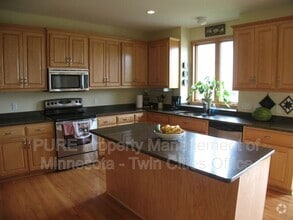 Building Photo - 1331 Eagle Bluff Ct
