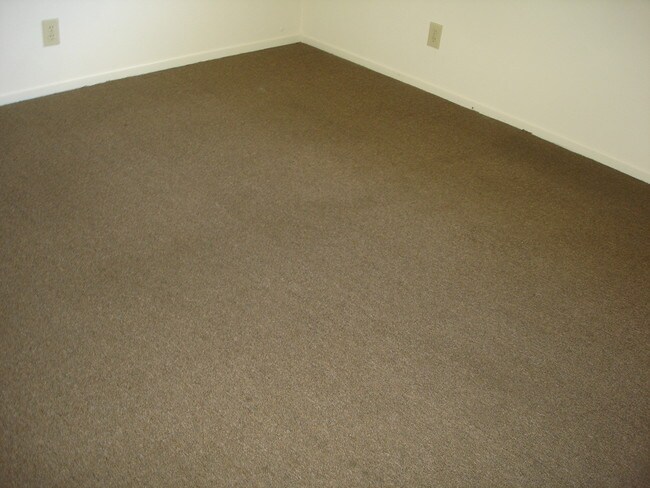 Building Photo - 1448 W Stoneridge Ct