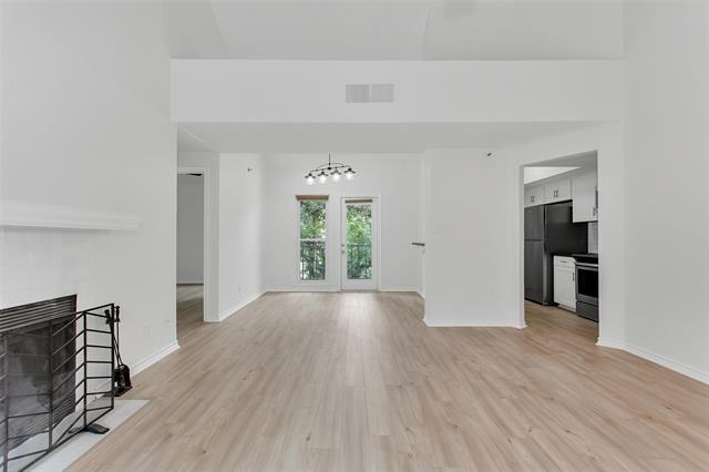 Foto del edificio - 3105 San Jacinto St