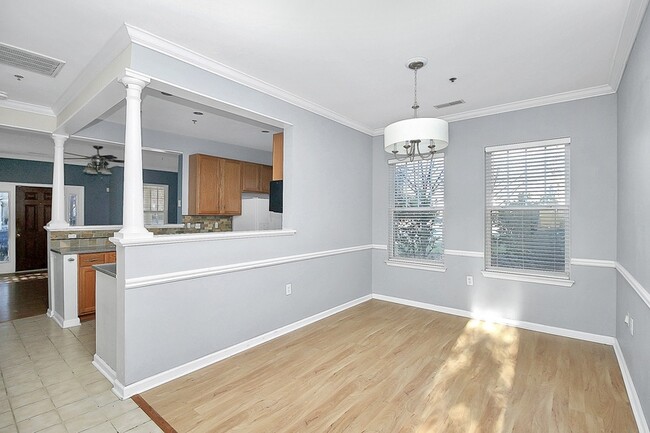 Foto del edificio - 526 N Davidson St