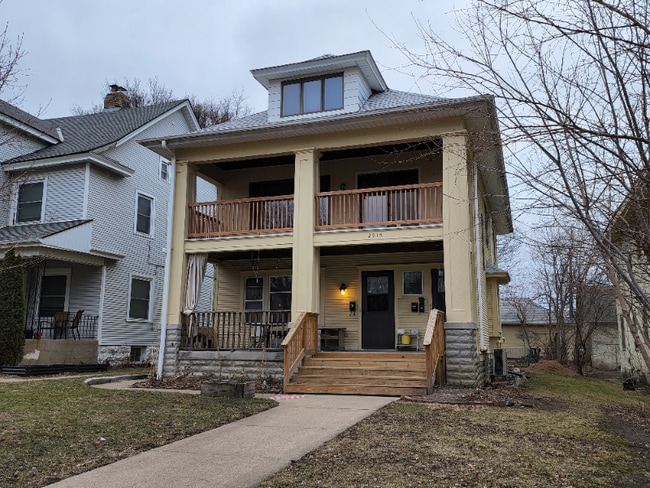 Building Photo - 2515 Pleasant Ave