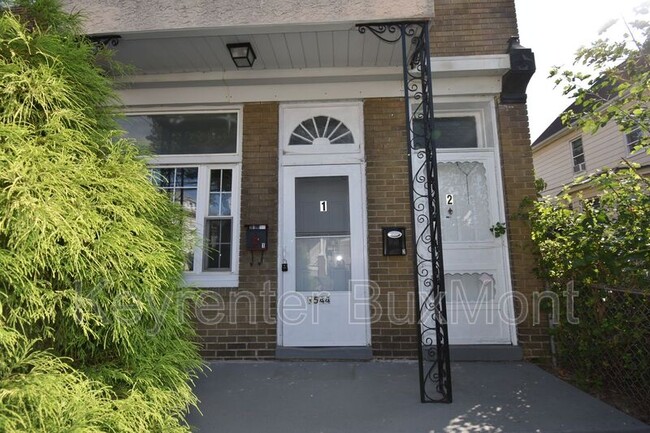 Building Photo - 1544 Chichester Ave