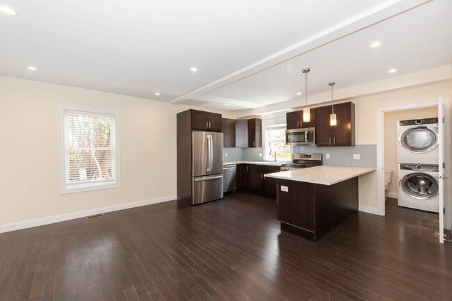 Photo - 57 Catherine St Townhome