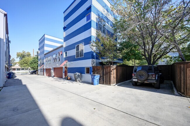 Foto del edificio - 1214 Urban Lofts Dr