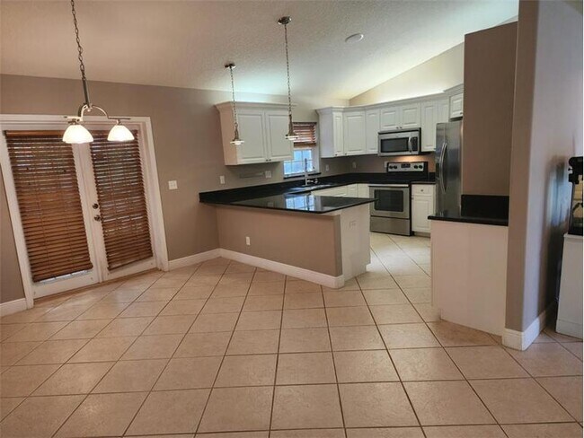 Building Photo - 7805 Fort Walton Ave