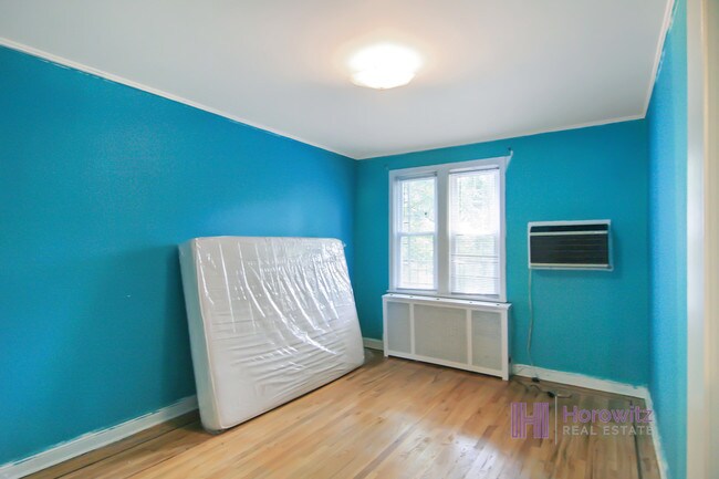 Foto del edificio - 33-17 Crescent St