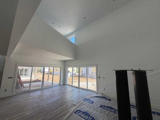 Photo - 904 N Sang Ave House