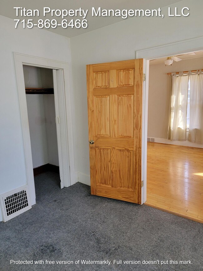 2324 Algoma St, Stevens Point, WI 54481 House Rental in Stevens Point