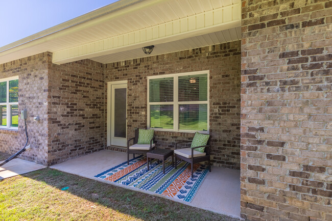 Building Photo - Twin Oaks Townhomes