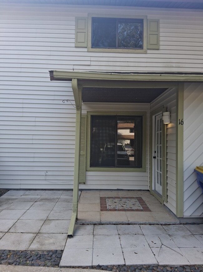 Foto del edificio - 322 Canal Rd