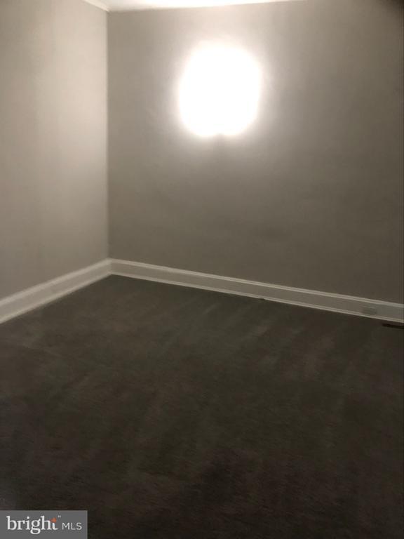 Foto del edificio - 2917 Rockrose Ave