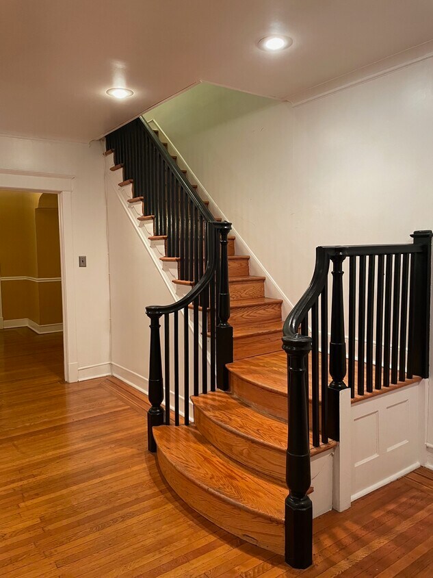 Foto principal - 357 E Roosevelt Blvd