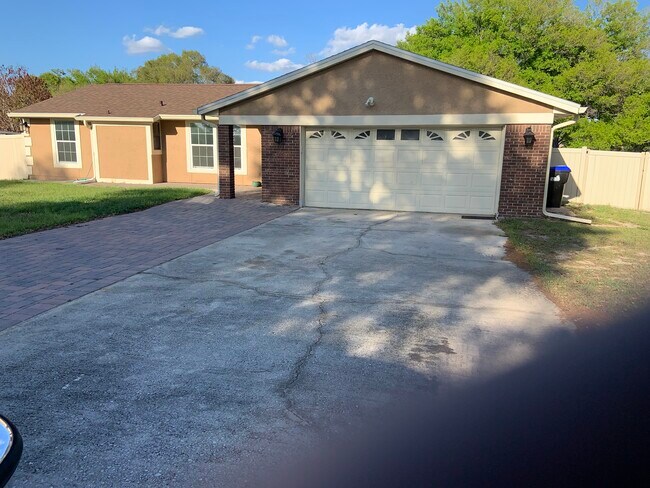 Photo - 341 Minneola Dr House